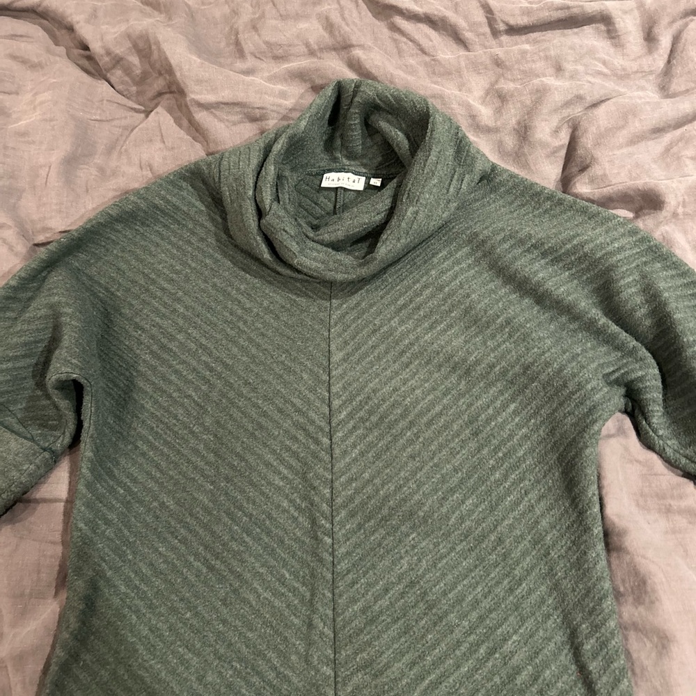 🍀HABITAT emerald green sweater - Picture 3 of 10